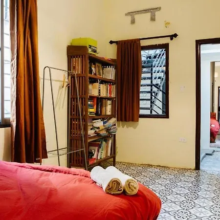 Nusmile Home & Travel 22 Hang Non, Old Town Hanoi Exterior photo