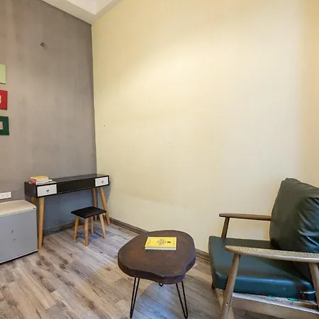 Nusmile Home & Travel 22 Hang Non, Old Town Hanoi Exterior photo