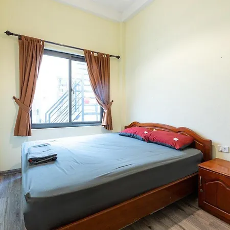 Nusmile Home & Travel 22 Hang Non, Old Town Hanoi Exterior photo